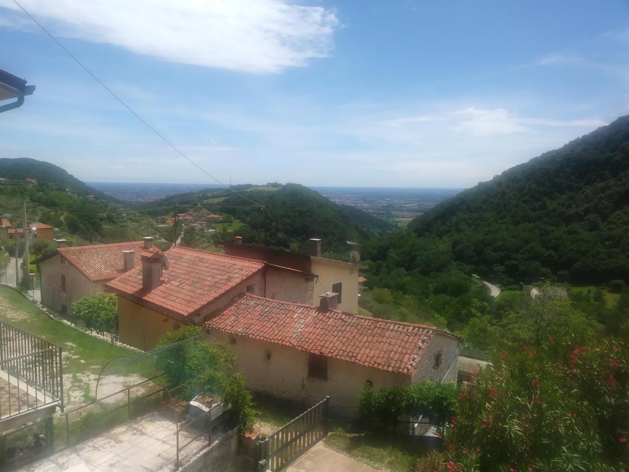Poggio Del Sole Acomodação com café da manhã Bassano del Grappa Exterior foto